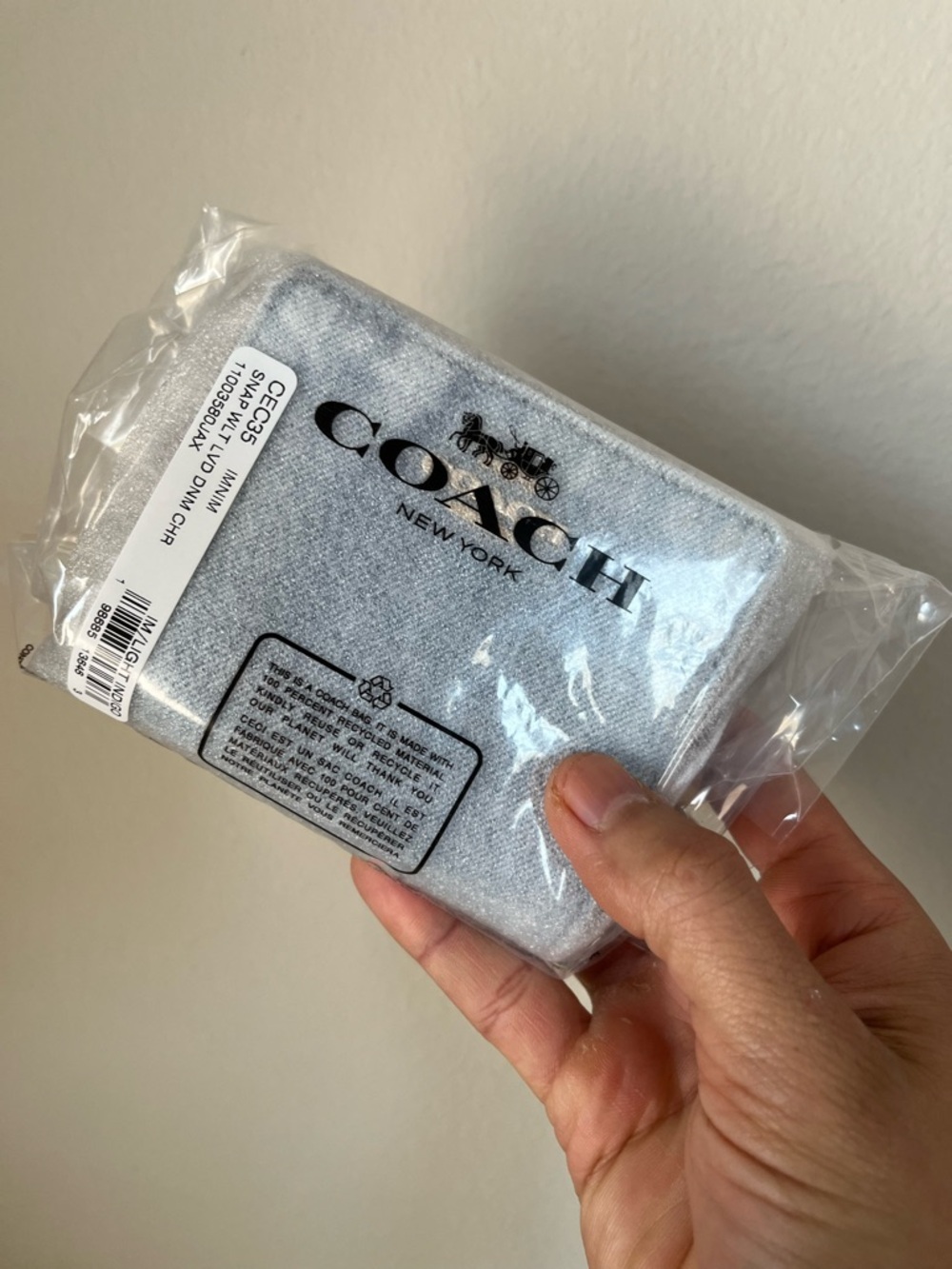 Coach Snap Wallet In Loved Denim With Charm🎈🎈 - Picture 10 of 10